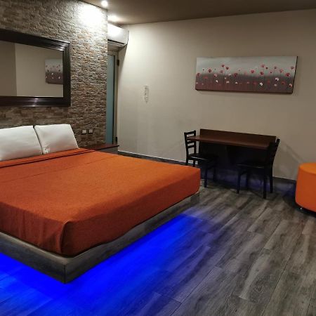 Hotel Plaza Arteaga Монтеррей Экстерьер фото