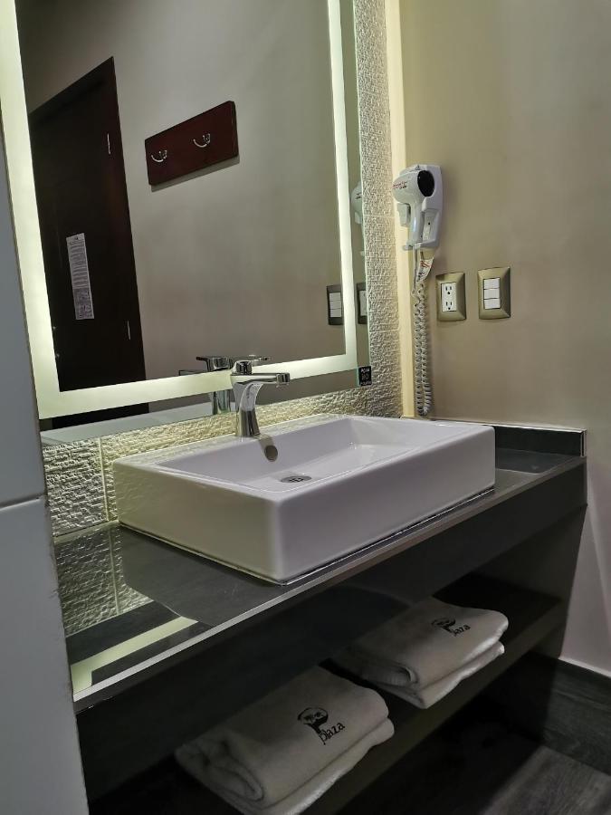 Hotel Plaza Arteaga Монтеррей Экстерьер фото