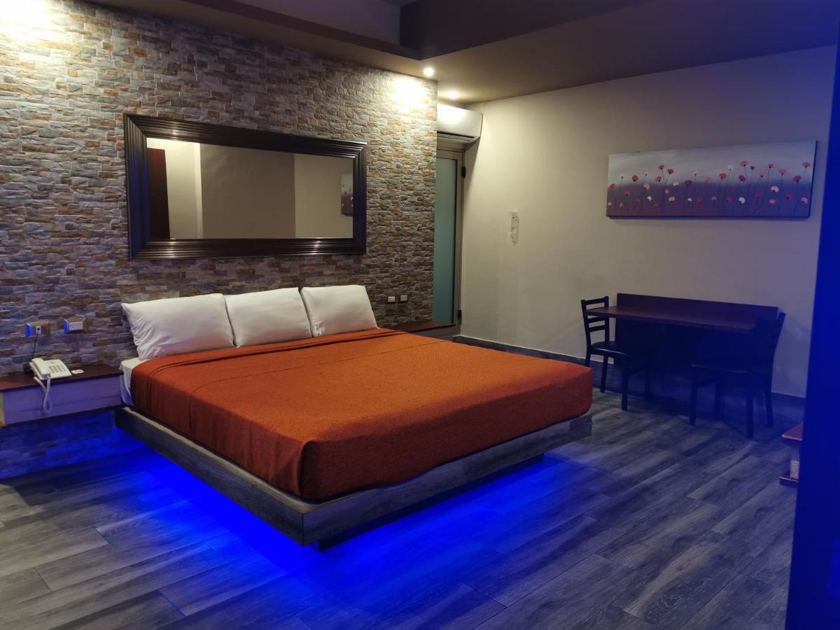 Hotel Plaza Arteaga Монтеррей Экстерьер фото